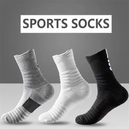 Sports Socks 3pairsLot Mens Compression Stockings Breathable Basketball Cycling Moisture Wicking High Elastic Tube 231212