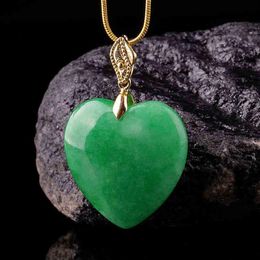 Jade Heart Necklace Pendant Stone 925 Silver Natural Fashion Charm Necklaces Green Luxury Jewelry Accessories Man Real Jadeite295c