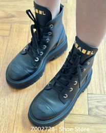 Парижская высококачественная аутентичная кожаная обувь женская мода роскошная бренда дизайнер бренд Martin Boots Mid Heel круглый каблук женский мартенс Boots Mujer Chanes Designer Shoes