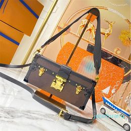 Designer -Crossbody Bags Lady Handbag Messenger Fashion Classic Letters Printing Leather Gold Metal Buckle Removable Two Shoulder Straps