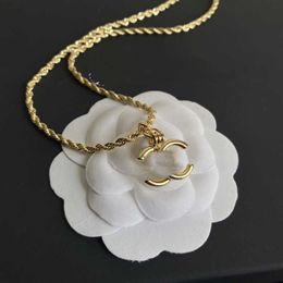 Gold-plated Brass Chain Fashion Women's Brand-name Necklace Pendant Wedding Jewellery Love Gift.