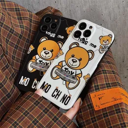 Classic Designers Bear Phone Cases for iPhone 15 15Pro 15ProMax 14 14Pro 14ProMax 13 12 12Mini 11 Pro XR Xs Max 7 8 Plus Luxury Cover Fitted Case 2312135PE