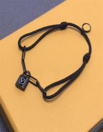 Mens Luxury Designer Bracelet Fashion Hand Rope Locks Black Chain Link Pendent Bracelets For Women Party Wedding Jewellery New 220625110889