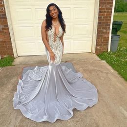 Sexy Silver Mermaid Prom Dresses For Black Girls Rhinestone 2024 Sheer Neck Plus Size Formal Evening Dress Robes De Soiree