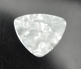 Celluloid 346 Rounded Triangle Guitar Picks Plectrums 071mm 100Pcs Pearl White4130762