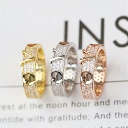 Europe America New Style Men Lady Women Titanium steel Embossed V Initials Full Diamond Lovers Rings 3 Color Size US6-US9315n