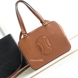 Designer Chain Bag 10A Mirror Quality Luxury Shoulder Bag Leather Crossbody Bag Solid Colour with Large Embossed Logo Simple Design Tote Bag Pillow Bag with Box