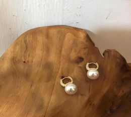 Royal Vintage Pearl Beads Drop Earrings For Women Fashion Small Gold Ear Rings Jewellery European Elegant Lady Earings Dangle Chan3628874