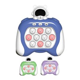 Snabb push -spelkonsol för barn Snabb push -bubbelspel Ljus upp fidget Toys Pop Game för 3+ pojkar, flickor, handhållen bubbelspelare för födelsedagspresenter