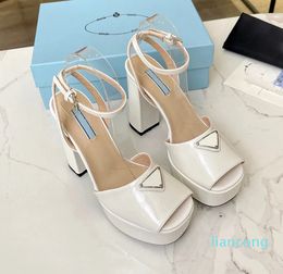 2023 high heeled block heel sandal luxury designer shoes for women factory footwear With box