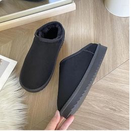 Slippers Winter Platform Shoes For Women Fahsion Flock Anti-slip Plus Velvet Flat Half Casual Ladies Snow Boots