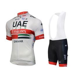 2019 UAE Team Cycling Jersey Maillot Ciclismo Short Sleeve and Cycling bib Shorts Cycling Kits Strap bicicletas O191217023024820