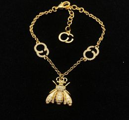 Womens Bee Jewelry Set Designer Necklace Bracelet Earrings Designers Gold PendantLuxury Diamond Letter Party Necklaces Bracelets S5573750