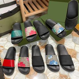 Designer Slippers Women Bloom Slides Print Slide Men Sandálias femininas Sapatos de flor Summer praia Tamanho do sapatinho 35-46