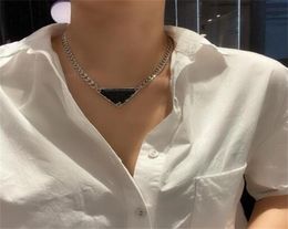 Luxury Designer Necklace Chain Fashion Jewelry Triangle Pendant Design Party Silver Hip Hop Punk Womens Mens Necklaces chokers Jew9525332
