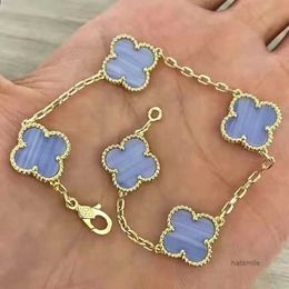 2024 Classic Fashion Charm Bracelets 4four Leaf Clover Designer Jewellery 18k Gold Bangle Bracelet for Women Elegant Jewelery Gift 0rgh