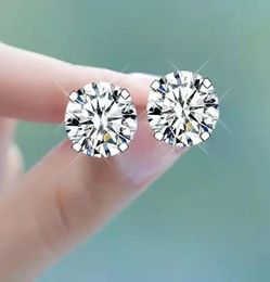 Brand New S925 Sterling Silver Fourclaw Charm Male and Female Zircon Pierced Ears Compact and Simple Diamond Ear Bone Earrings3557174