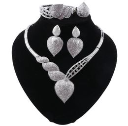 New Crystal Statement Necklace Earrings Dubai Jewelry Sets Indian Bridal Wedding Party Women039s Fashion Costume Jewellery9104979