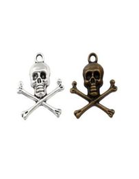 100Pcs lots Pirate Skull Charms Pendants Alloy Jewellery DIY Fit Bracelets Necklace Earrings Antique silver bronze 2124mm A3355043013