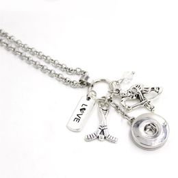 New Arrival Whole Women Necklace Ice Hockey Charms Sport Pendant Necklace 18mm Snap button necklace gifts for ice hockey sport307n