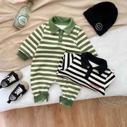 Rompers Autumn Winter Boy Baby Fleece Polo Collar Fashion Romper Girl Infant Striped Plus Velvet Thick Jumpsuit Kid Embroidery 231212