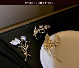Luxury Jewellery Women Designer Brooches Taping ear Brooch Fashion suit jacket corset LC20312R2102655