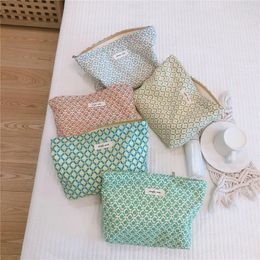 Cosmetic Bags Fashion Simple Floral Women Bag Large Capacity Travel Makeup Storage Toiletry Organizer Pouch Clutch