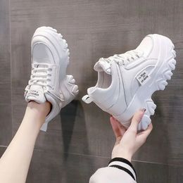 Height Increasing Shoes Trendy Thick Bottom Height Increasing Insole Breathable Slimming Comfortable Platform Casual Shoes Women 231213