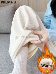 Women's Pants Capris Winter Corduroy Wide Leg Sweatpants Women Casual Thicken Fleece Lined Straight Pants High Waist Warm Lambwool Fluff PantalonesL231211