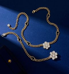 Mens Bracelet Necklace Set Designer Letter Bracelets For Women Diamonds Necklaces Flowers Jewelry Fashion Gold Chain Link Necklace5090096