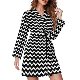 Women's Sleepwear Waves Pajama Robe Black And White Striped Long Sleeve Aesthetic Pajamas Robes Woman V Neck Kawaii Autumn Graphic Dress