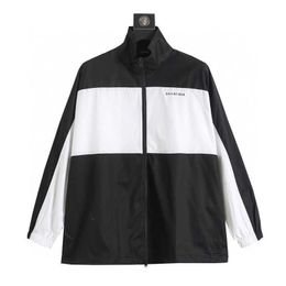 Mens Jacket Balancigss Coat 2023 Fashion Brand Springsummer Paris Unisex New Oreo Black and White Combination Womens Casual Loose Sprint Shirt