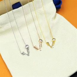 Fashion Charm Necklaces Titanium Steel Necklace High Quality Diamond Necklace Fashion Couple Necklace Personalised Supply251w