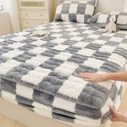 Mattress Pad Velvet Cover Checkerboard Series Soybean Antibacterial Cotton Fitted Sheet Double Bed Dust Mite Queen Size 231213