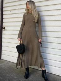 Casual Dresses Knitted Long Dress Solid Colour O-neck Ribbed Sleeve Pleated Elegant Lace Up Bodycon Maxi Robe