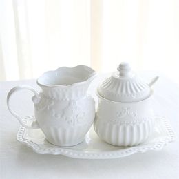 Milk Jugs Retro Baroque British Royal Family Rococo Art Relief Bone China Coffeeware Sugar Bowl Jar Creamer Pitcher Coffee Tools 231214