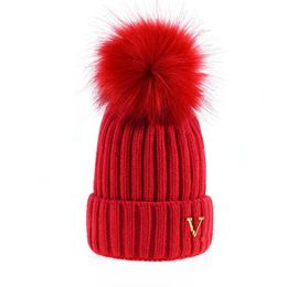 2023 Designer Winter Knitted Beanie Woolen Hat Chunky Knit Thick Warm Faux Fur Pom Beanies Hats Bonnet Beanie Caps V03