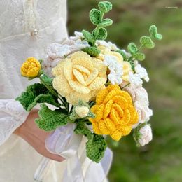 Decorative Flowers Knitting Hand Bouquets Handmade Wool Flower Rose Baby's Breath Bridal Bouquet Wedding Birthday Gift Desktop Ornaments