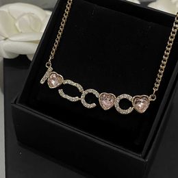 Pendant Necklaces Pink Heart Pendant Necklacedesigner Stamp for Women Jewellery Gold Fashion Style Necklaces Popular Classic Brand6T9I