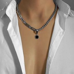 Pendant Necklaces 2022 Fashion Hip Hot Black Square Pendant Necklace for Men Asymmetric Stainless Steel Cuban Chain Necklace for Men Jewelry YZ-08 J240516