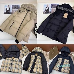 Winter Short Down Jacket Parkas Puffer Woman Keep Warm Thick Outerwear Windbreaker Lined with Classic Striped Plaid Coats Downs