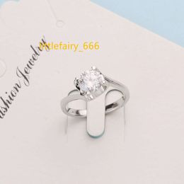 Luxury S925 Sterling Silver Mosang Diamond Ring Round Wedding Ring as a Gift For Girlfriend