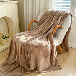 Blanket Bucephalus Flannel Throw Fuzzy Super Soft Comfy and Cosy Luxury for Couch Sofa Black Grey Khaki 231213