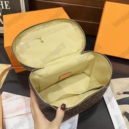 Double zipper men travelling toilet bag designer women wash large capacity cosmetic bags toiletry Pouch makeup bags with dustbag Classic Luxury designer M44495