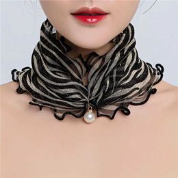 Scarves New Fake Pearl Pendant Scarf Great Sweat Absorption Neck Wrap Lady Headscarf Multifunctional Imitation Pearl Bib Scarves WomenL231204