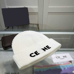 Designer beanie Luxury winter beanies women ear protection warm windproof hat fashion casual outdoor travel ski wearable RA6X