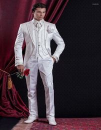 Men's Suits 2023 Embroidery Groomsmen Tuxedos (Jacket Pants Vest) White Groom Wedding Men Suit Set Prom Mens Blazers Terno Masculino