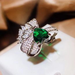 Cluster Rings Heart Emerald Green Stone Engagement Open For Women Shine CZ Inlay Fashion 925 Sterling Silver Jewellery Wedding Band