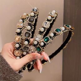 Headbands Wholesale of pearl inlaid rhinestones with narrow edges for womens retro style high head bone top hair accessories 231213