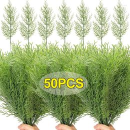 Decorative Flowers 10/50PCS Christmas Artificial Pine Branches Fake Plant Green Leaves Xmas Tree Year Party Wedding Home Decor DIY Gift Box